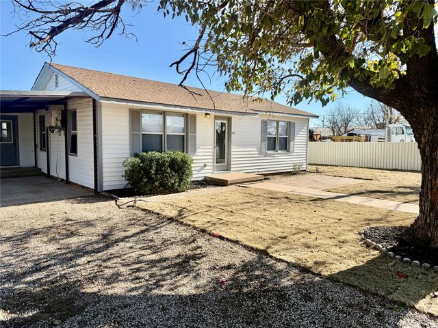 1541 Mccarty Street, Aspermont, TX 79502
