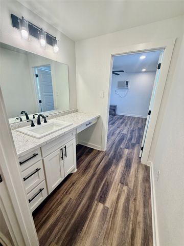 1541 Mccarty Street, Aspermont, TX 79502