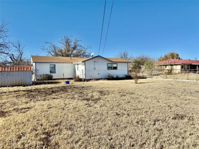 1541 Mccarty Street, Aspermont, TX 79502