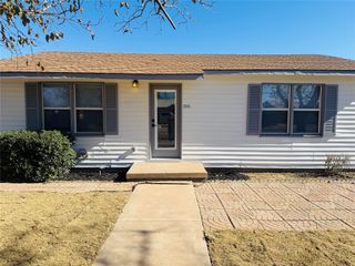 1541 Mccarty Street, Aspermont, TX 79502
