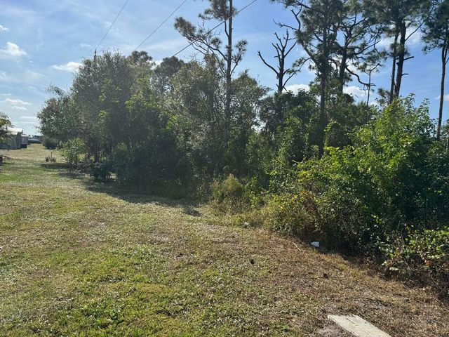 44 La Villa Way, Fort Pierce, FL 34951