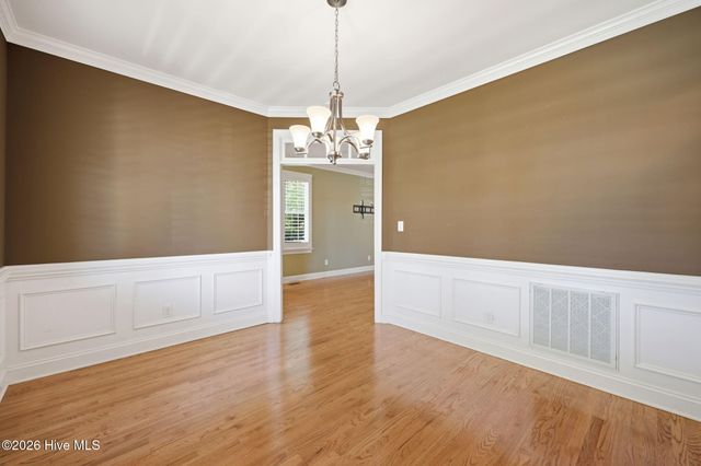 3952 Colony Woods Drive, Greenville, NC 27834