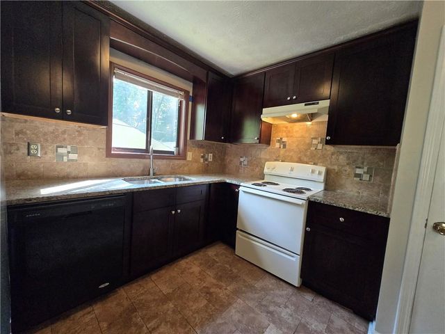 2982 Hillwood Drive, Lawrenceville, GA 30044