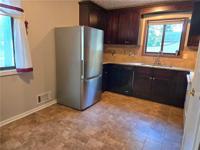 2982 Hillwood Drive, Lawrenceville, GA 30044