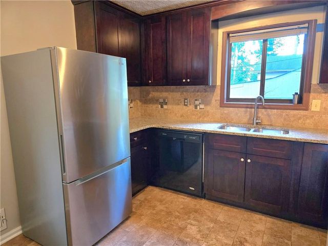 2982 Hillwood Drive, Lawrenceville, GA 30044