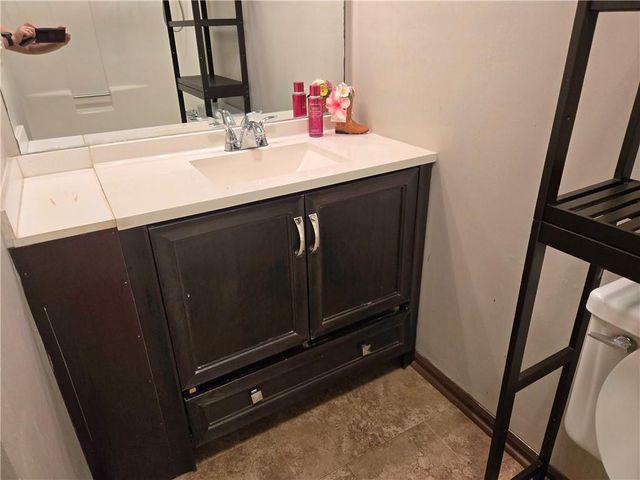 2982 Hillwood Drive, Lawrenceville, GA 30044