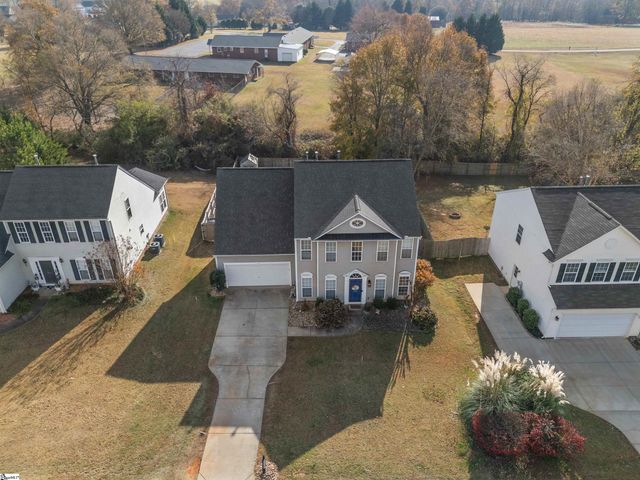 135 Castleton Circle, Boiling Springs, SC 29316