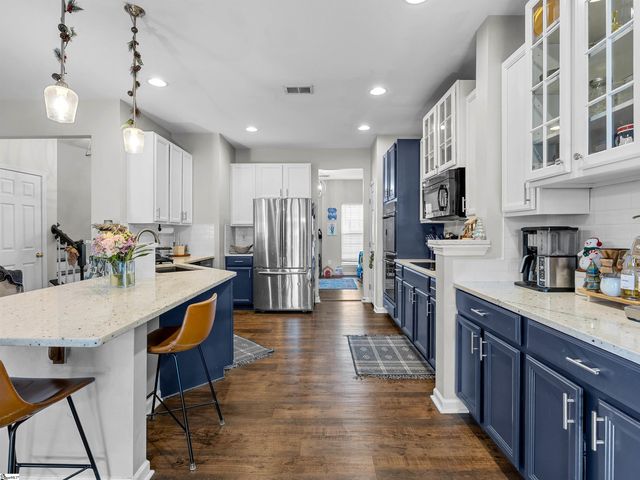 135 Castleton Circle, Boiling Springs, SC 29316