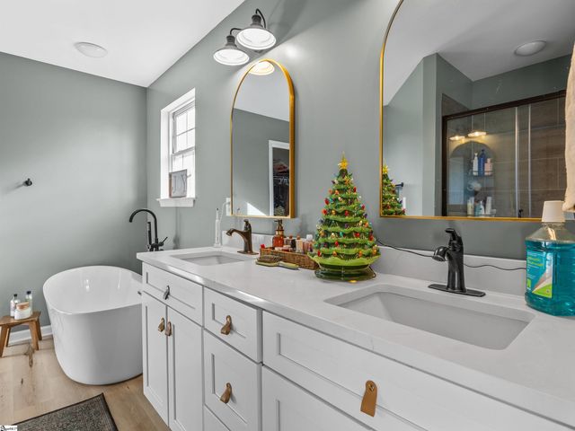 135 Castleton Circle, Boiling Springs, SC 29316