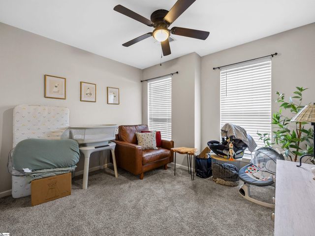 135 Castleton Circle, Boiling Springs, SC 29316