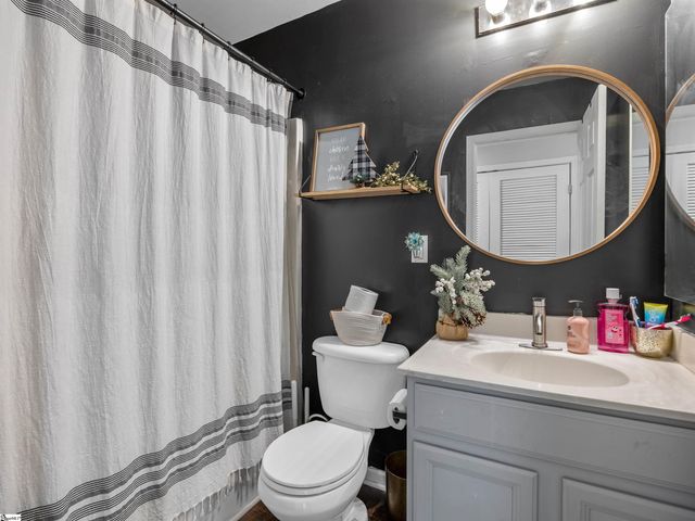 135 Castleton Circle, Boiling Springs, SC 29316