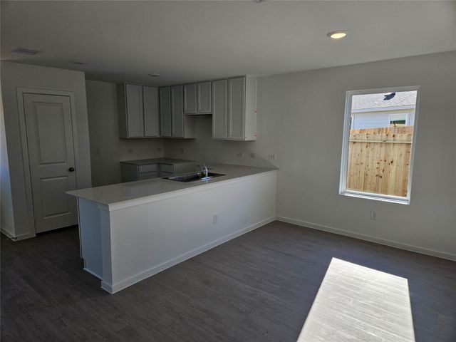 5614 Shelford Birch Drive, Conroe, TX 77303