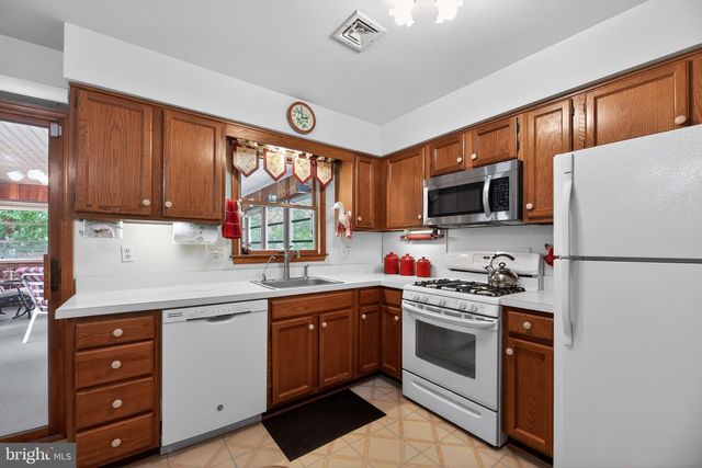 6 FERRO, Sewell, NJ 08080