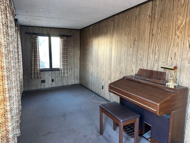 503 E Main Street, Morrison, IL 61270