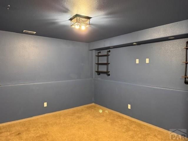 5912 Polly Ct, Pueblo, CO 81008