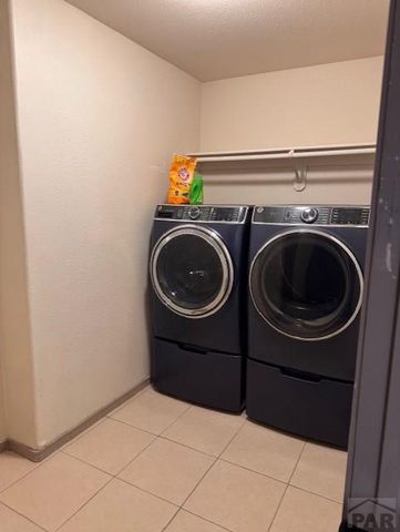 5912 Polly Ct, Pueblo, CO 81008