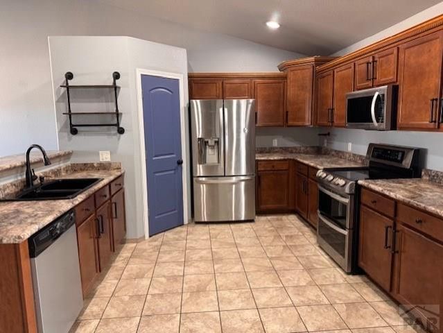 5912 Polly Ct, Pueblo, CO 81008