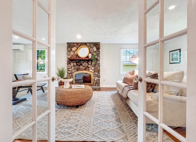 1 Ruben Duren Way, Bedford, MA 01730