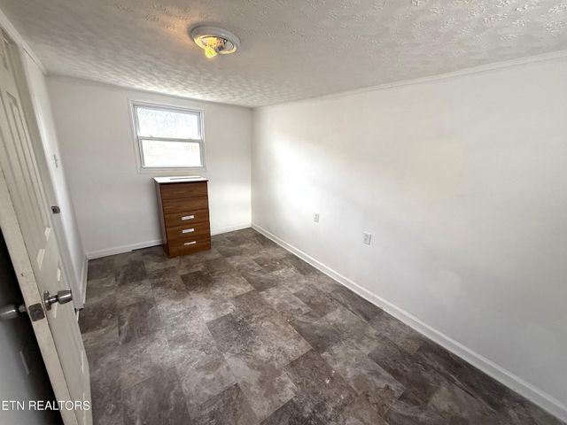 604 Church Ave, Rocky Top, TN 37769