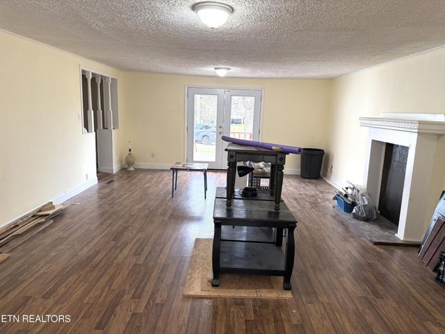 604 Church Ave, Rocky Top, TN 37769