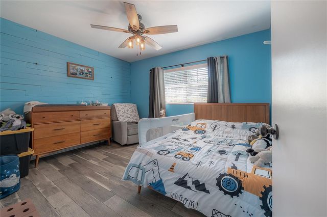 2523 LAKE ELLEN CIRCLE, Tampa, FL 33618