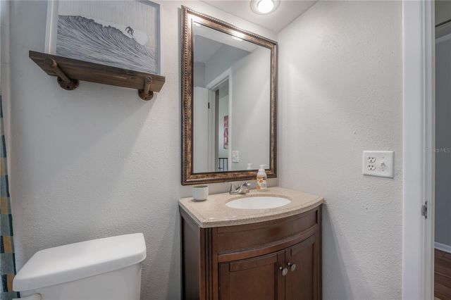 2523 LAKE ELLEN CIRCLE, Tampa, FL 33618