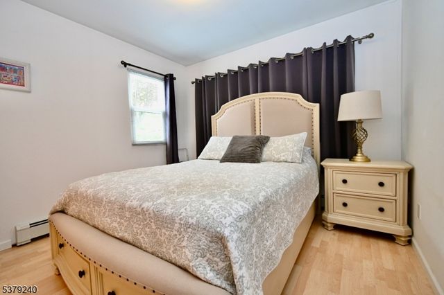 221 S Maryland Ave, Jefferson Twp., NJ 07849