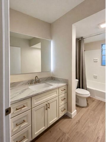 311 E Ocean Avenue 205, Lantana, FL 33462