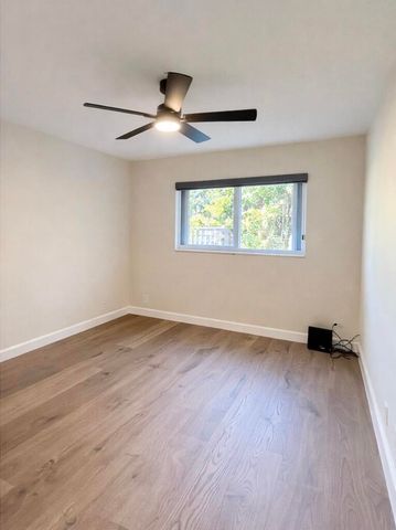 311 E Ocean Avenue 205, Lantana, FL 33462