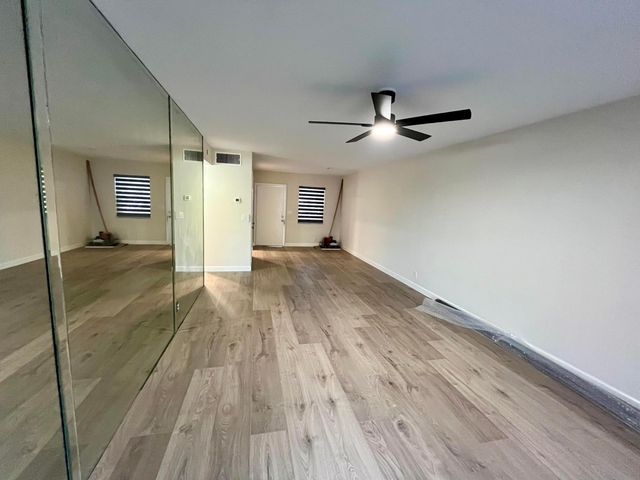 311 E Ocean Avenue 205, Lantana, FL 33462