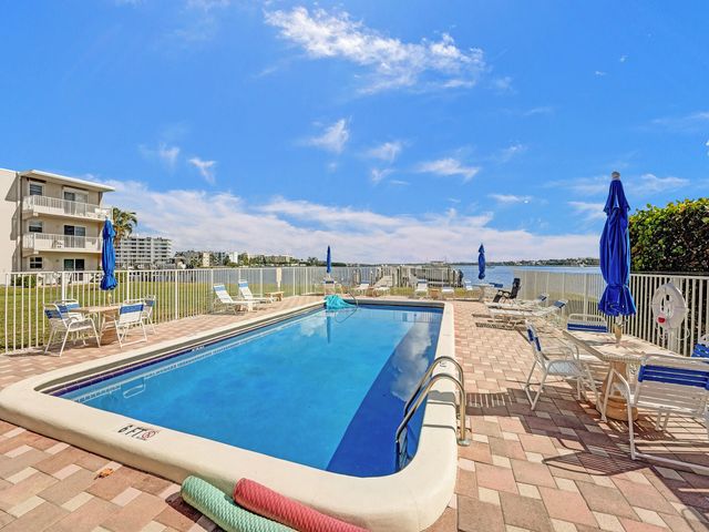 311 E Ocean Avenue 205, Lantana, FL 33462