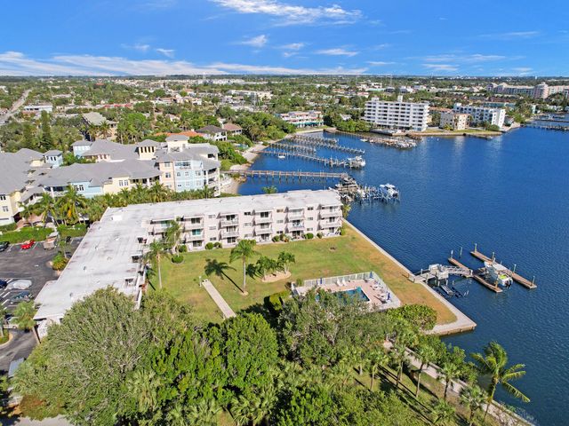 311 E Ocean Avenue 205, Lantana, FL 33462