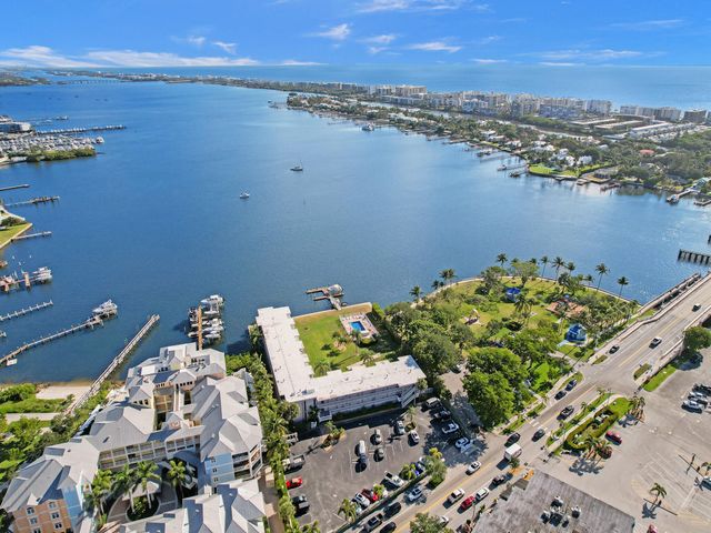 311 E Ocean Avenue 205, Lantana, FL 33462