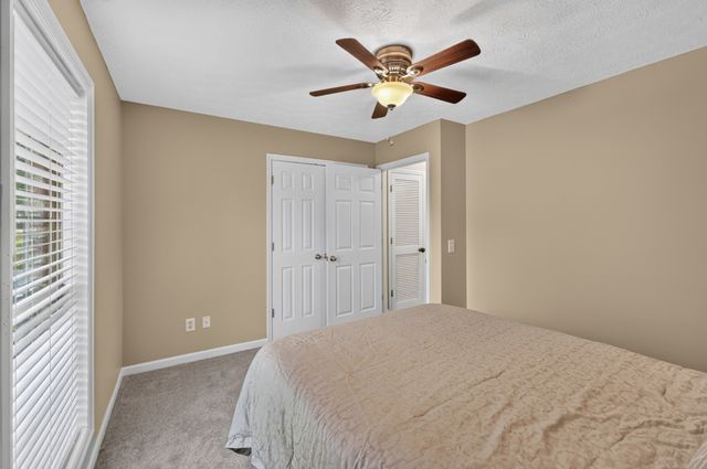502 Highland Dr, White House, TN 37188