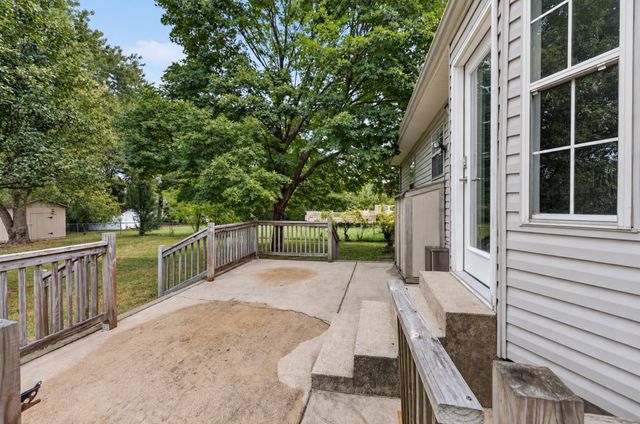 502 Highland Dr, White House, TN 37188