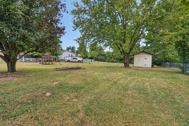 502 Highland Dr, White House, TN 37188