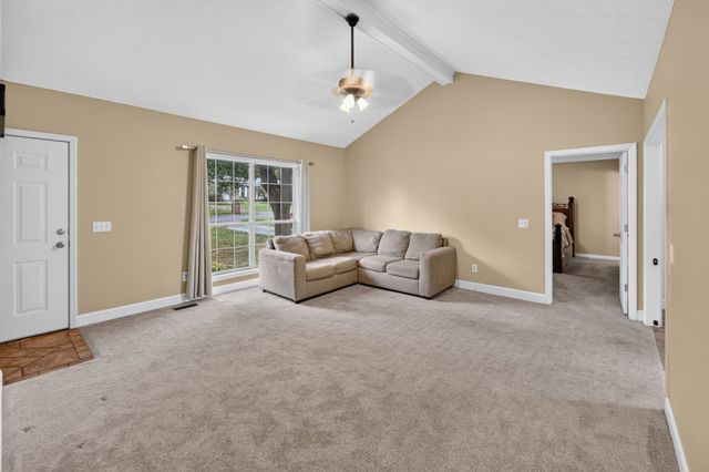 502 Highland Dr, White House, TN 37188