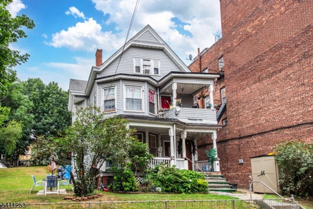 247 Hope Ave, Passaic City, NJ 07055 — photo 2