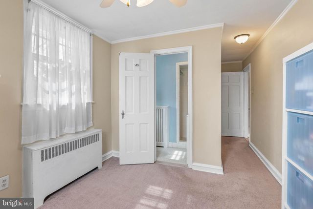 7054 SHERWOOD RD, Philadelphia, PA 19151