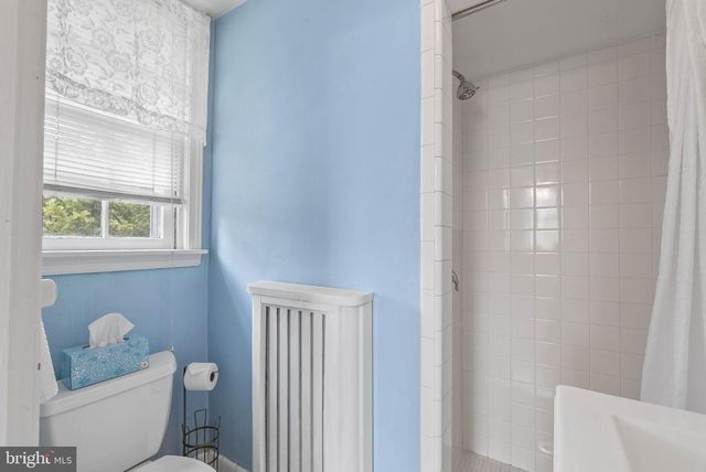 7054 SHERWOOD RD, Philadelphia, PA 19151