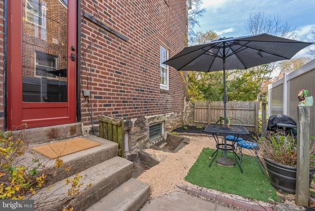 7054 SHERWOOD RD, Philadelphia, PA 19151