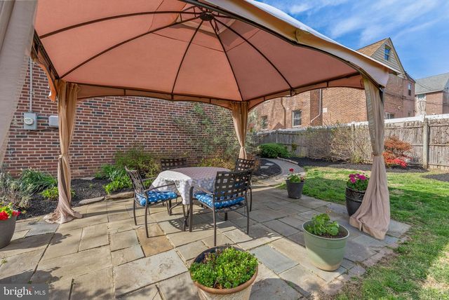 7054 SHERWOOD RD, Philadelphia, PA 19151