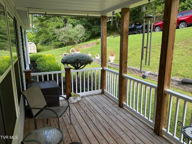 5284 Manville Road, Gate City, VA 24251