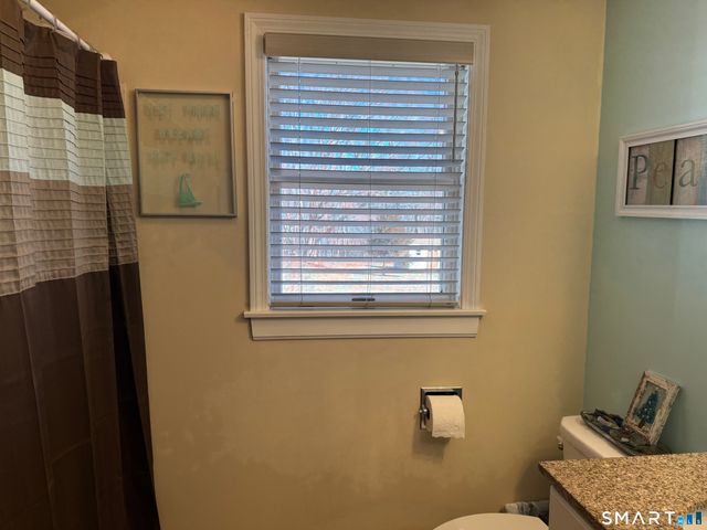 13 Devonshire Drive, Waterford, CT 06385