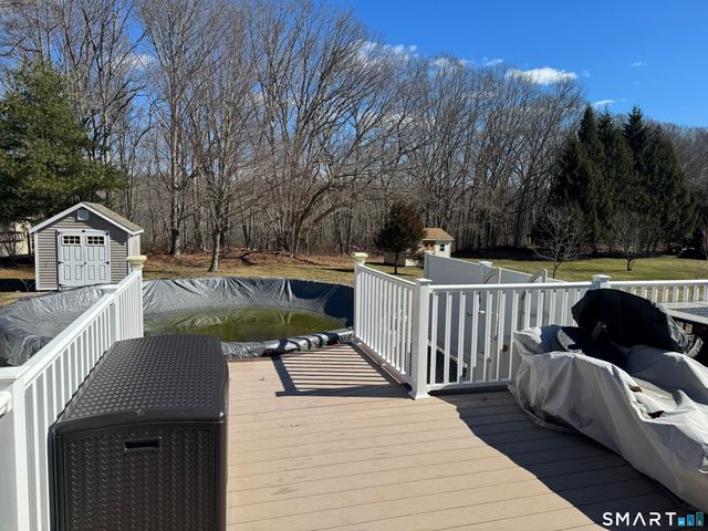 13 Devonshire Drive, Waterford, CT 06385