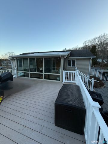 13 Devonshire Drive, Waterford, CT 06385