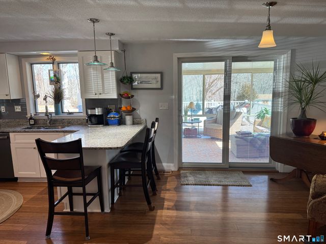 13 Devonshire Drive, Waterford, CT 06385