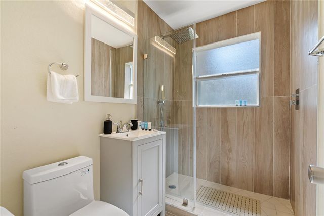 20 NE 17th Ave, Pompano Beach, FL 33060