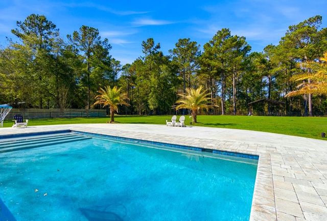 465 Dogwood Drive, Havana, FL 32333