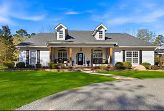 465 Dogwood Drive, Havana, FL 32333